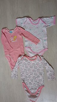 Komplet/ balík oblečení pro miminko (holčičku) vel. 74/80 - 2
