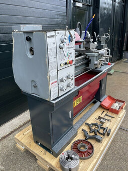 Příslušenství k podélnému a příčnému soustruhu Huvema LC 310 - 2