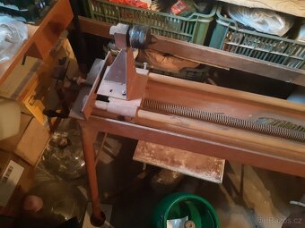 Soustruh na dřevo - 2