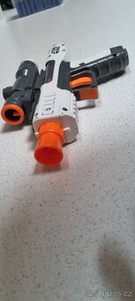Nerf star wars pistole + náboje+maska Storm trooper - 2