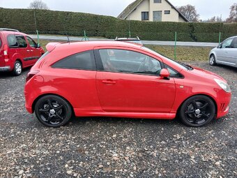 Opel Corsa D 1.6 TURBO GSI - 2
