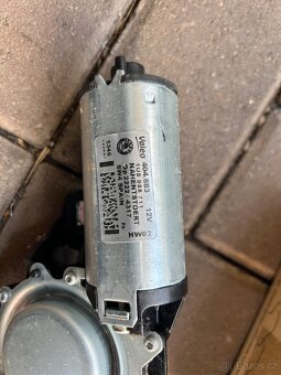 Motorek zadního stěrače Octavia 1 - 2