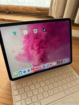 Apple IPAD 2018 PRO 64GB VČETNĚ KLÁVESNICE A TUŽKY - 2