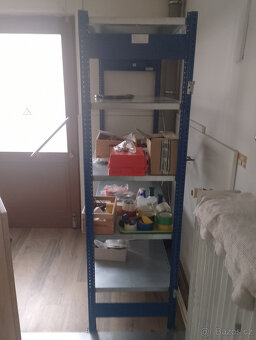 Kovový regál - 2
