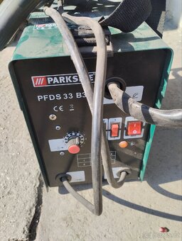 svářečka na plněný drát. - 2