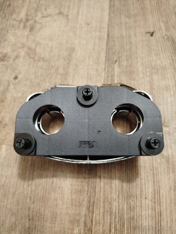 Příruba na kopák - 2