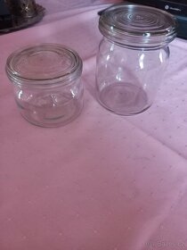 Staré zavařovací  sklenice  skleněná víčka - 2