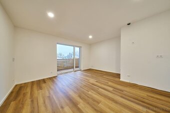 Pronájem novostavby bytu 1+kk s balkonem v Trutnově - 2