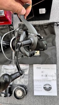 Navijáky 2x Tica Feeder Mentor 4000 + Nová cívka 3000 - 2