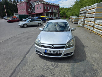 Opel Astra 1.6i - 2