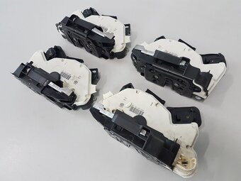 Originál zámek centrálu dveří Škoda Octavia III a jiné vozy - 2