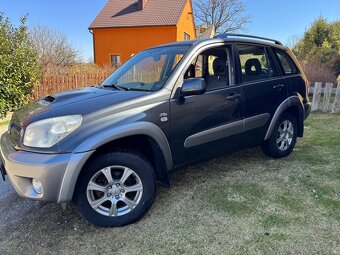 Toyota RAV4 2.0 D4-D 85kW 4x4 2004 1.majitel - 2