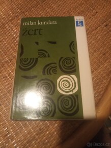 Prodám různé typy knih cena 5 Kč - 2