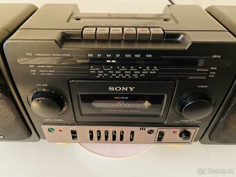 Radiomagnetofon Sony CFS-1030l, 90.léta - 2