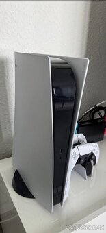 Prodám Sony Playstation 5 + 2 ovladače - 2