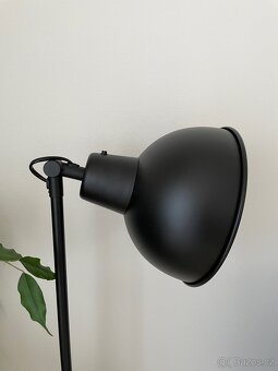 Stojací lampa černá - 2