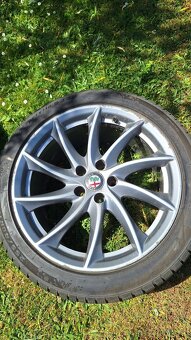 Prodám zimní alu alfa Giulia - 2