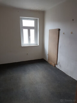 Pronájem skladu, 19 m2, Strančice, ul. Průmyslová, 2.NP, cih - 2