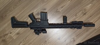 AR-10 - 2