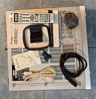 Pioneer VSX-AX2AV-S - 2