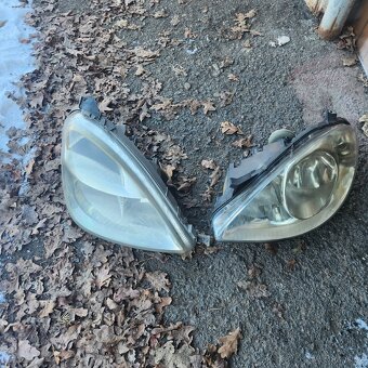 MERCEDES BENZ ŘADA A W169 SVĚTLO - 2