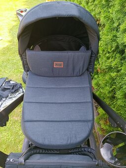 Černý kočárek Reemy Bet - 2