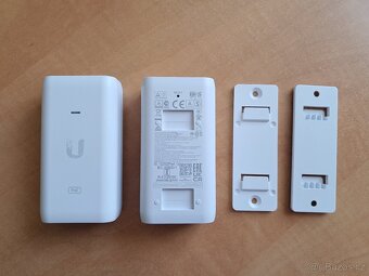 Ubiquiti UniFi PoE Injektor Adapter 802.3af (cena za 1ks) - 2