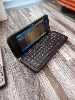 Nokia E90 - 2