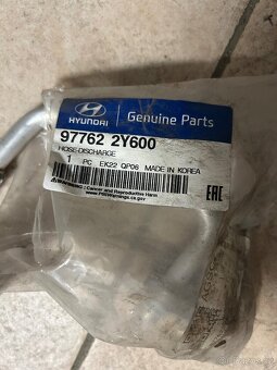 Hyundai ix35 2012 trubka klimatizace - 2