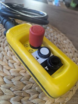 Schneider Electric XACA2713 Jeřábový ovladač - 2