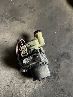 DACIA DOKKER——ELEKTRICKE SERVO - 2