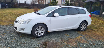 Opel Astra r.v. 2011 - 2