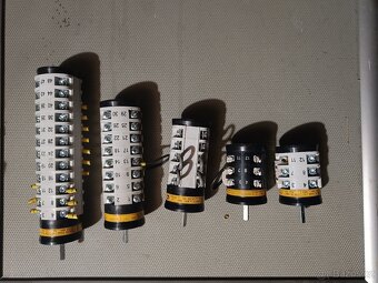 Prodám elektromateriál - 2