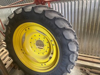 Kola John Deere - 2