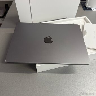 MacBook Air 13” M2 2022, 256GB/8GB, rok záruka - 2