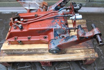 Zetor crystal víko hydrauliky bezvadný stav - 2