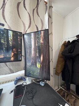 Prodej dvou monitorů - 2