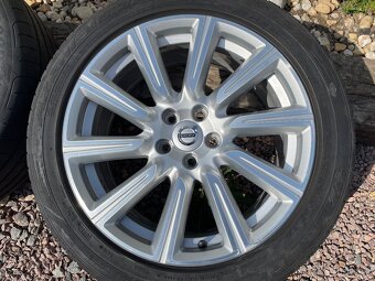Originální disky Volvo Silver Diamond Cut 5x108 R18 - 2
