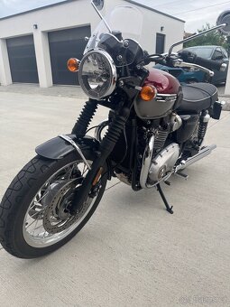 Triumph Bonneville T120 - 2