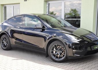 Tesla Model Y LONG RANGE DUAL REZERVACE - 2