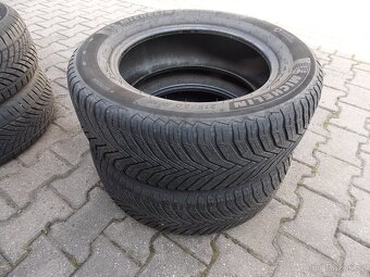 2ks Michelin celoroční pneu 215/60 R16 - 2