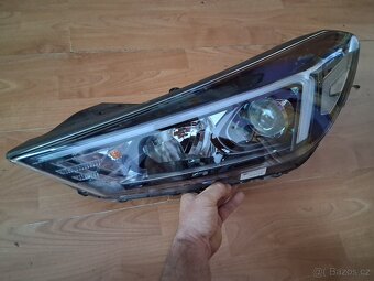 Hyundai tuscon leve predni svetlo - 2