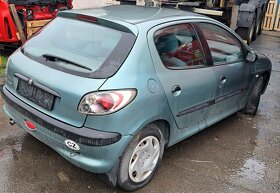 Peugeot 206 nafta 1,9 - 2