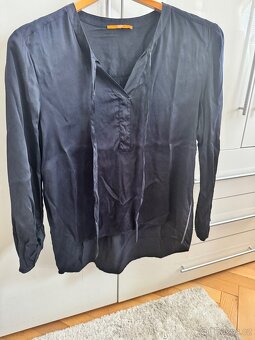 Hedvábná blůza Hugo Boss 40 - 2