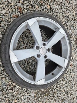 Kola audi R19 original - 2