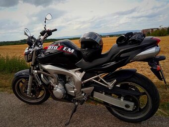 Yamaha FZ6N 2004 nepojízdná - na opravu nebo díly - 2