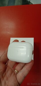 Apple AirPods Pro 2gen (2023) MTJV3ZM/A záruka 1/2027 Alza - 2