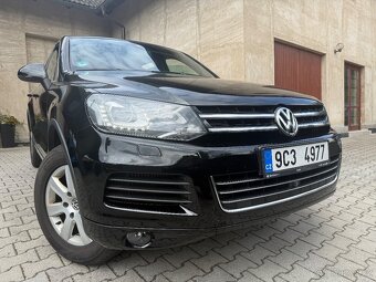 VW TOUAREG 3.0TDI 176KW 4X4,UZAVERKY,TAZNE,360 KAMERA - 2
