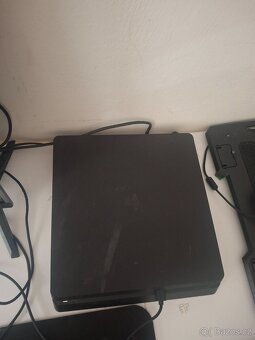 Dobrý den prodam ps4 - 2