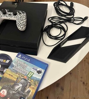 PLAYSTATION 4 FAT 500 GB + HRY + PŘÍSLUŠENSTVÍ - 2